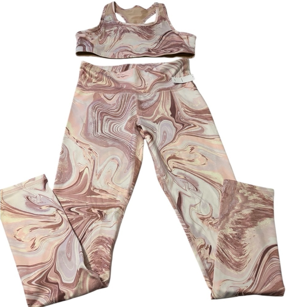Old Navy Activewear Set in Pink and Tan